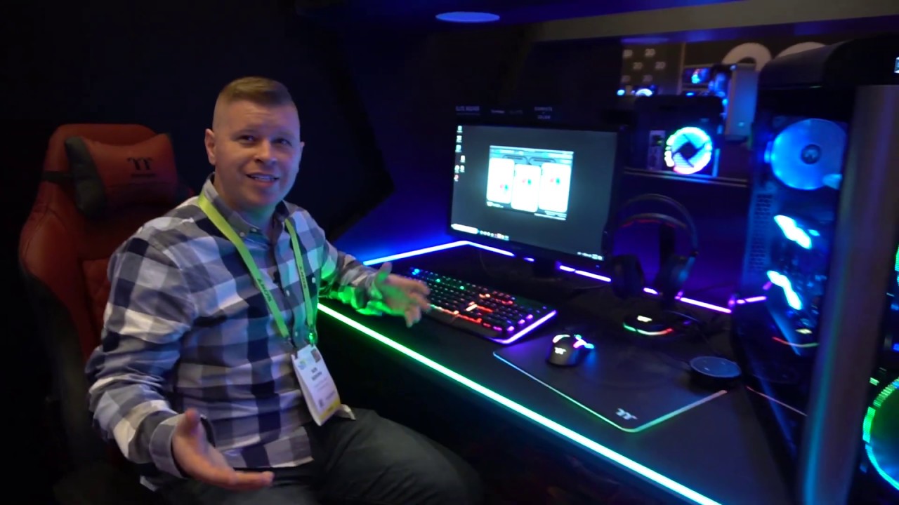 CES 2019: Thermaltake's RGB Gaming Desk