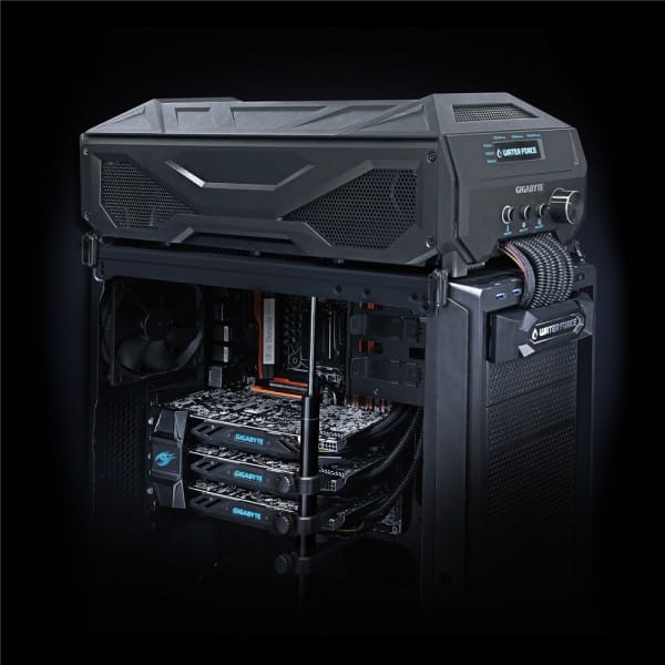 Gigabyte GeForce GTX 980 WaterForce Tri-SLI