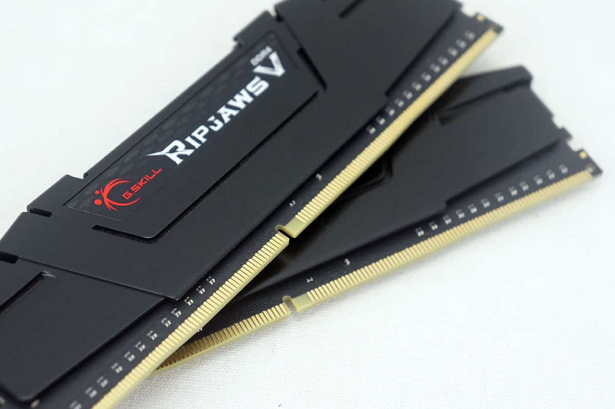 G.SKILL Ripjaws V DDR4-3200 8GB Dual Channel Memory Kit