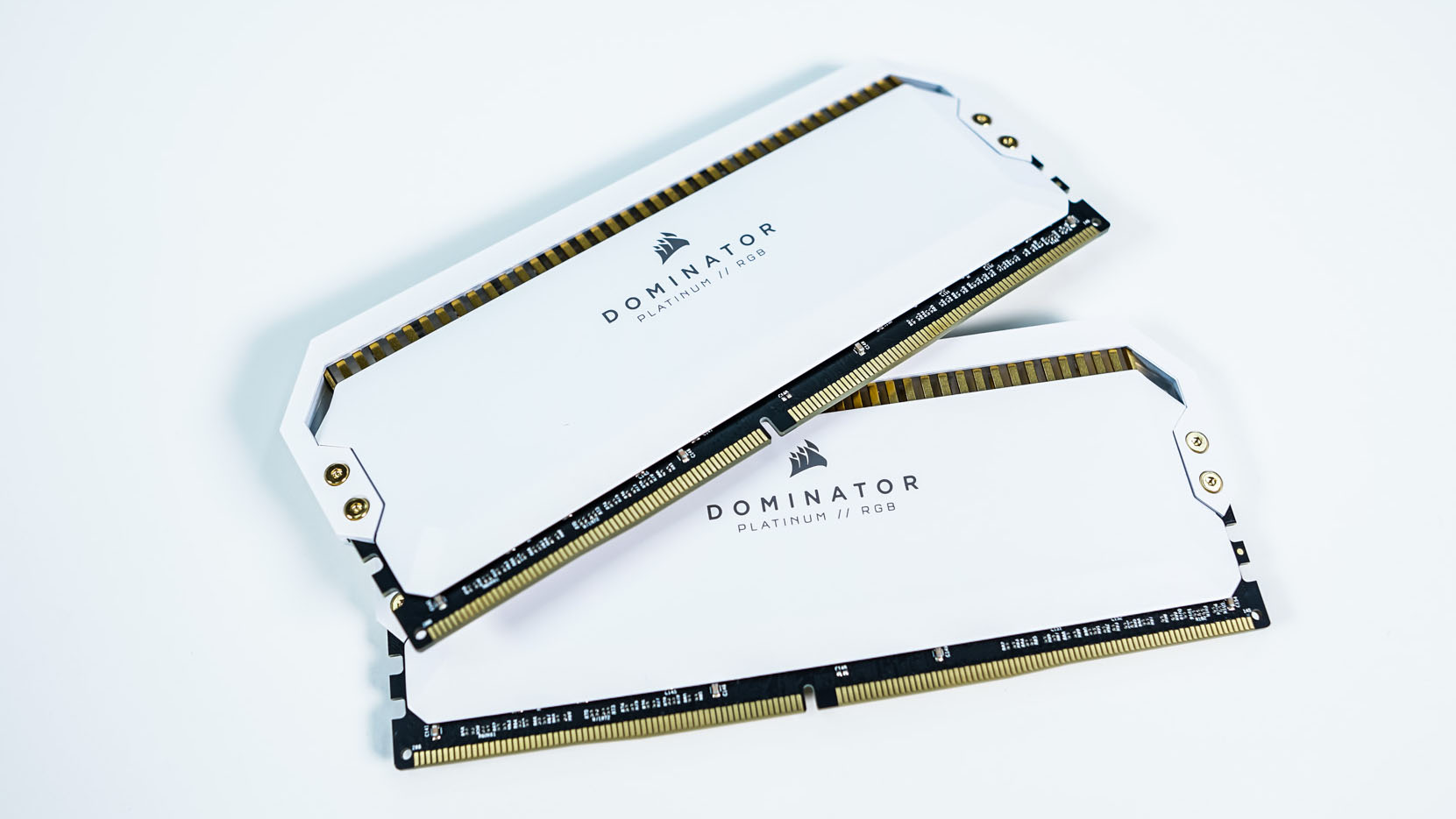 Corsair Dominator Platinum RGB White DDR4-3200 32GB Memory Kit