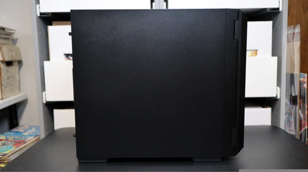 SilverStone CS382