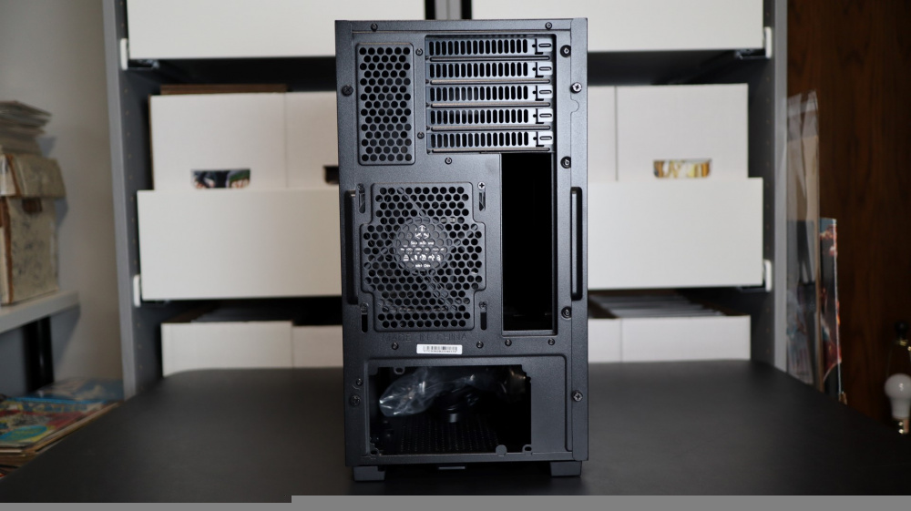 SilverStone CS382