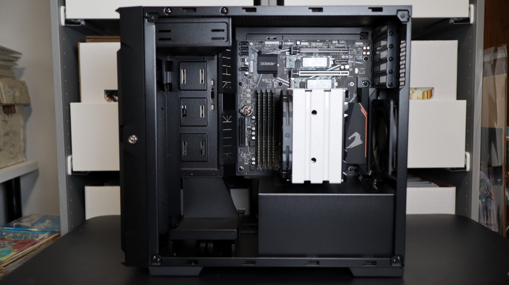 SilverStone CS382