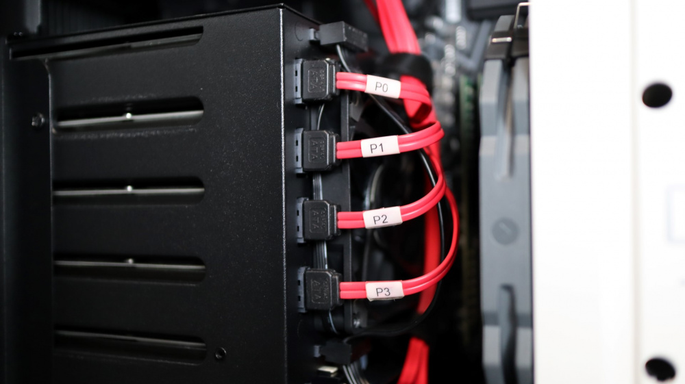 SilverStone CS382