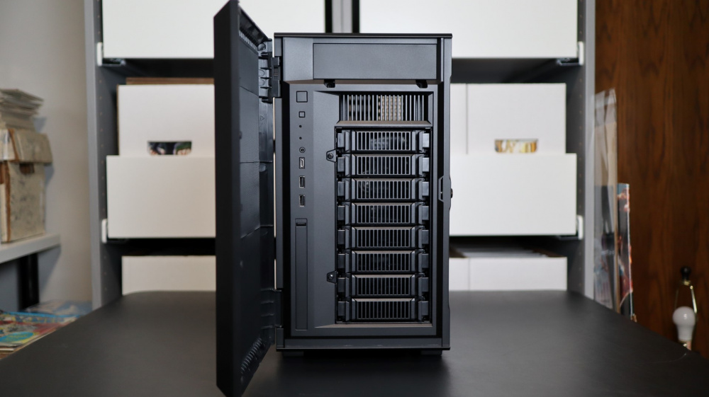 SilverStone CS382
