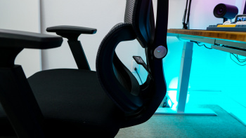 FlexiSpot C7 Ergonomic Office Chair
