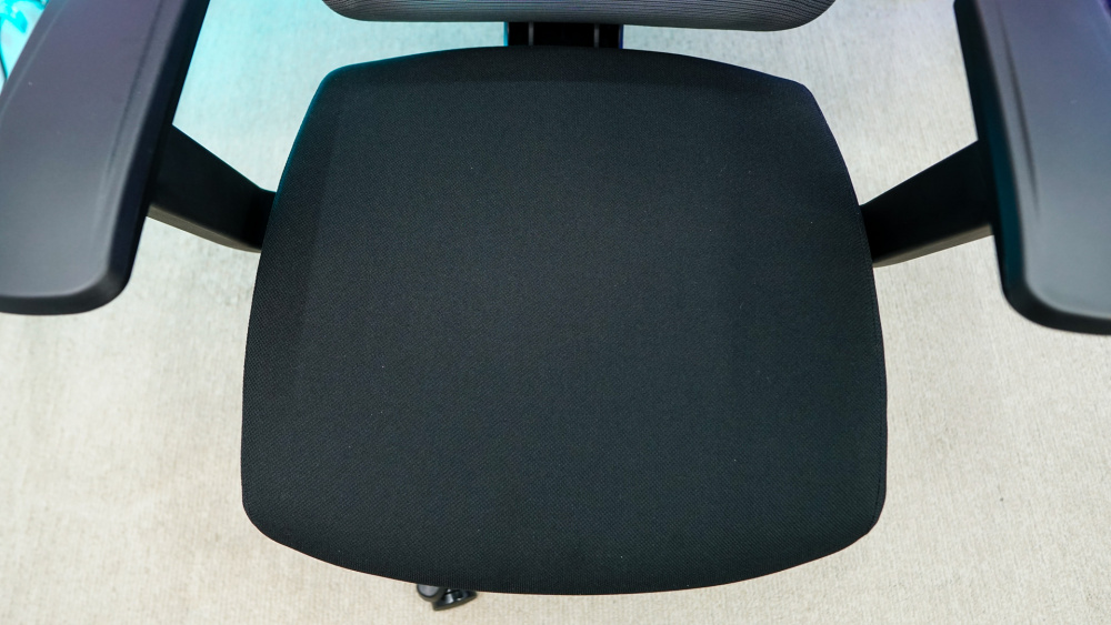 FlexiSpot C7 Ergonomic Office Chair