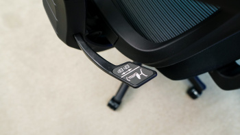 FlexiSpot C7 Ergonomic Office Chair