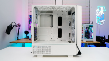 Thermaltake Ceres 300 TG ARGB Case