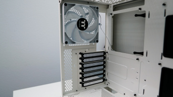 Thermaltake Ceres 300 TG ARGB Case