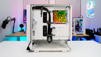 Thermaltake Ceres 300 TG ARGB Case