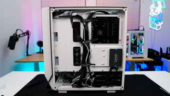 Thermaltake Ceres 300 TG ARGB Case