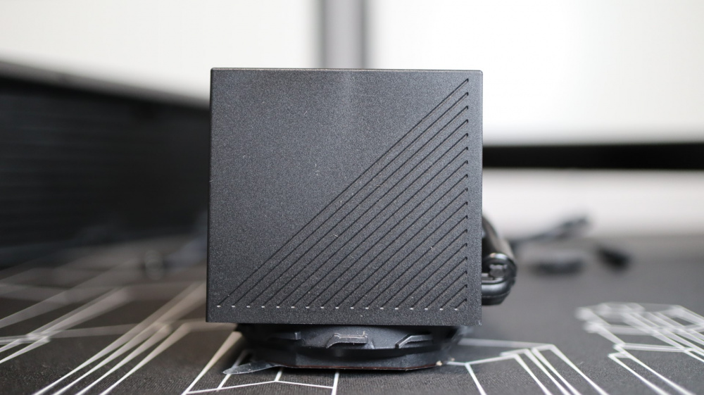 AZZA Cube 360