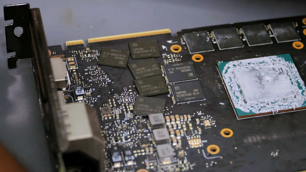RTX2080 16GB MEMORY