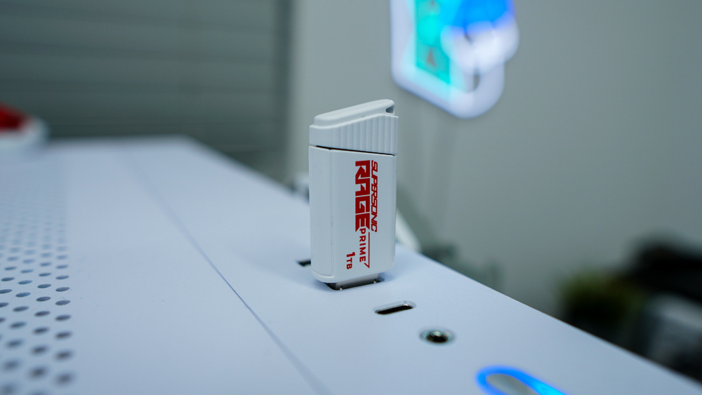 Patriot Supersonic Rage Prime USB 3.2 Gen 2 Flash Drive