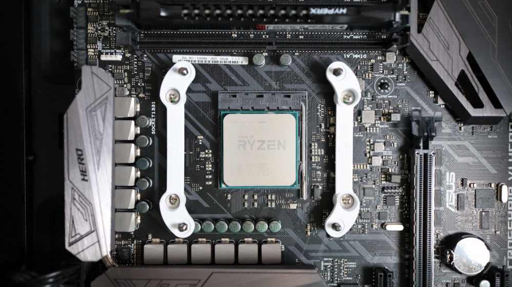 Lian Li HydroShift LCD 360S Liquid CPU Cooler Review | Page 3 of 5