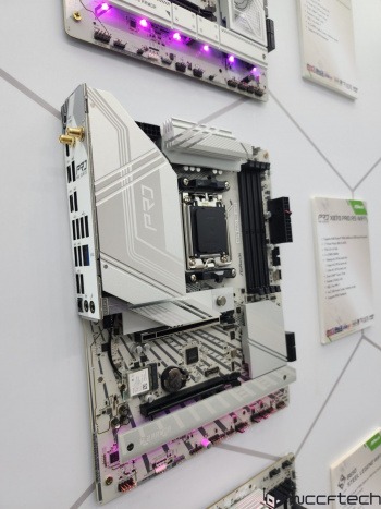 ASRock X870 PRO RS WIFI