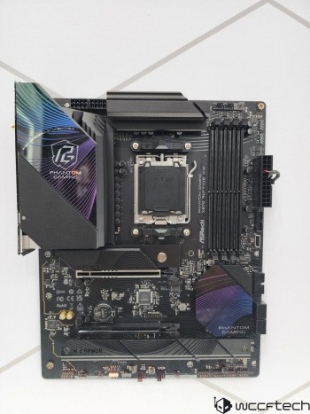 ASRock X870 Riptide WIFI