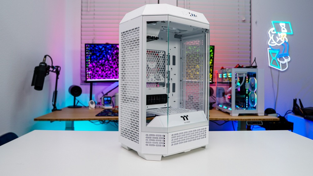Thermaltake The Tower 300 Case