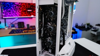 Thermaltake The Tower 300 Case