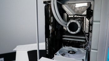 Thermaltake The Tower 300 Case