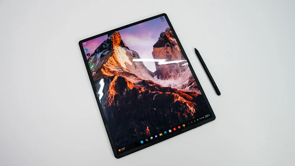 Lenovo ThinkPad X1 Fold 16