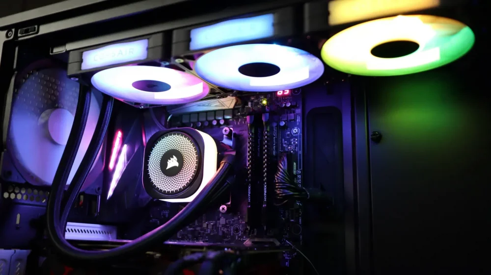 iCUE LINK TITAN 360 RX RGB