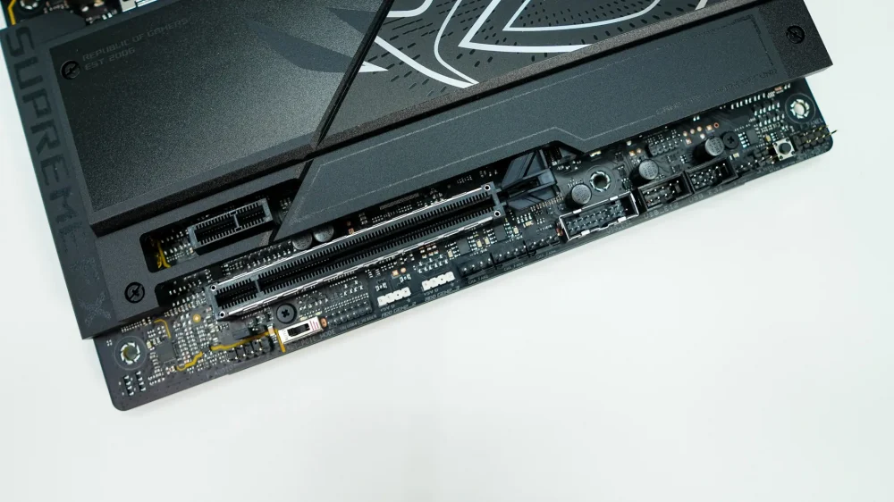 ASUS ROG Maximus Z890 Hero Motherboard