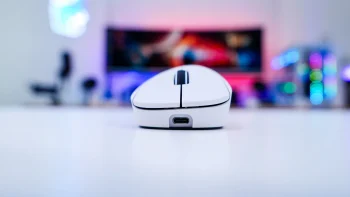 Logitech PRO X SUPERLIGHT 2 DEX Gaming Mouse