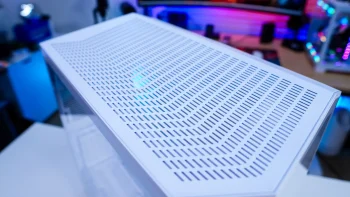MSI MAG Pano 100L PZ Case