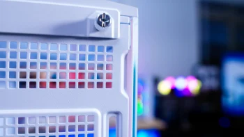 MSI MAG Pano 100L PZ Case