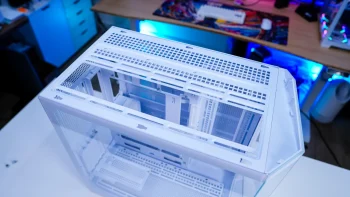 MSI MAG Pano 100L PZ Case