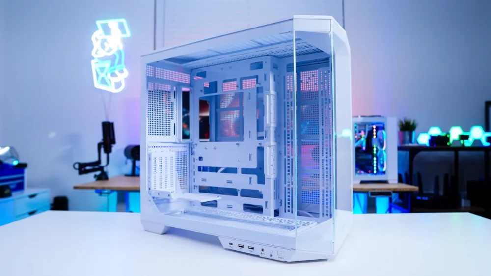 MSI MAG Pano 100L PZ Case
