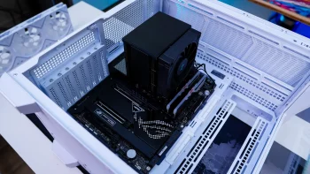 MSI MAG Pano 100L PZ Case
