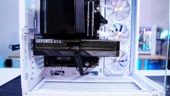 MSI MAG Pano 100L PZ Case