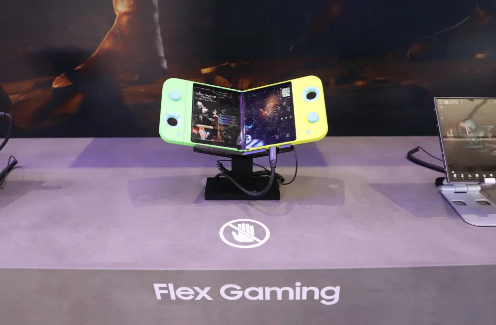 samsung mwc 2025 4